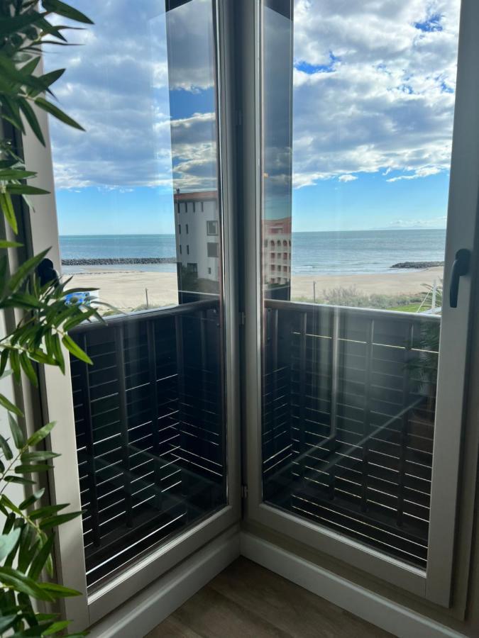 En Front De Mer, Magnifique Appartement 6 Pers. Агд Экстерьер фото