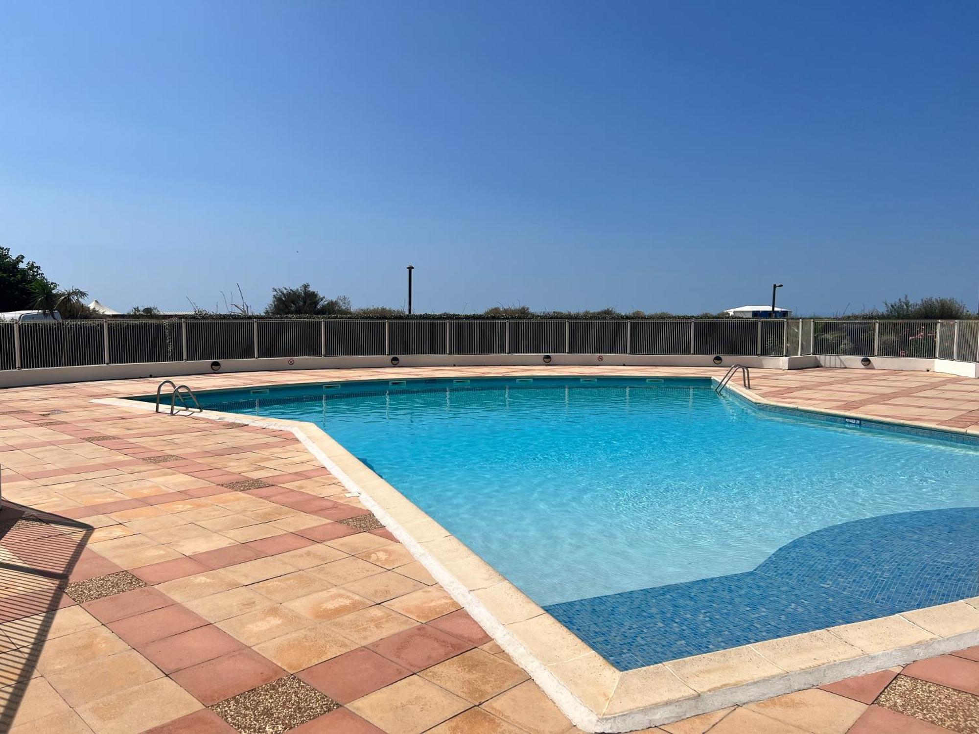 En Front De Mer, Magnifique Appartement 6 Pers. Агд Экстерьер фото